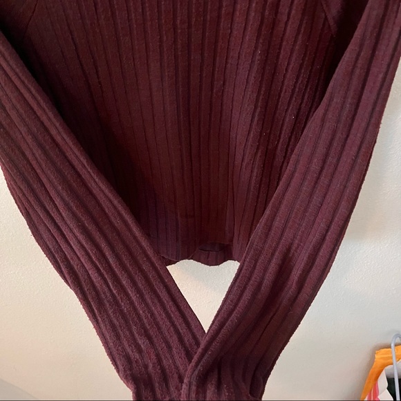 Pacsun Burgundy Ribbed Round Neck Long Sleeve Top - Picture 4 of 7